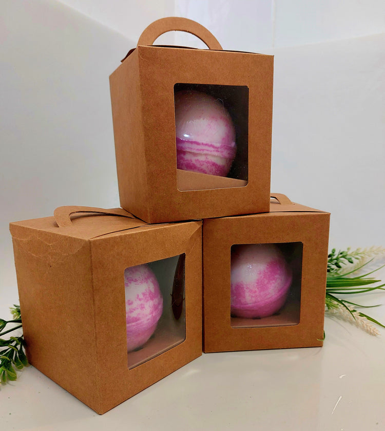 Cloud inspired perfume bath bomb in gift box by BubbleShop