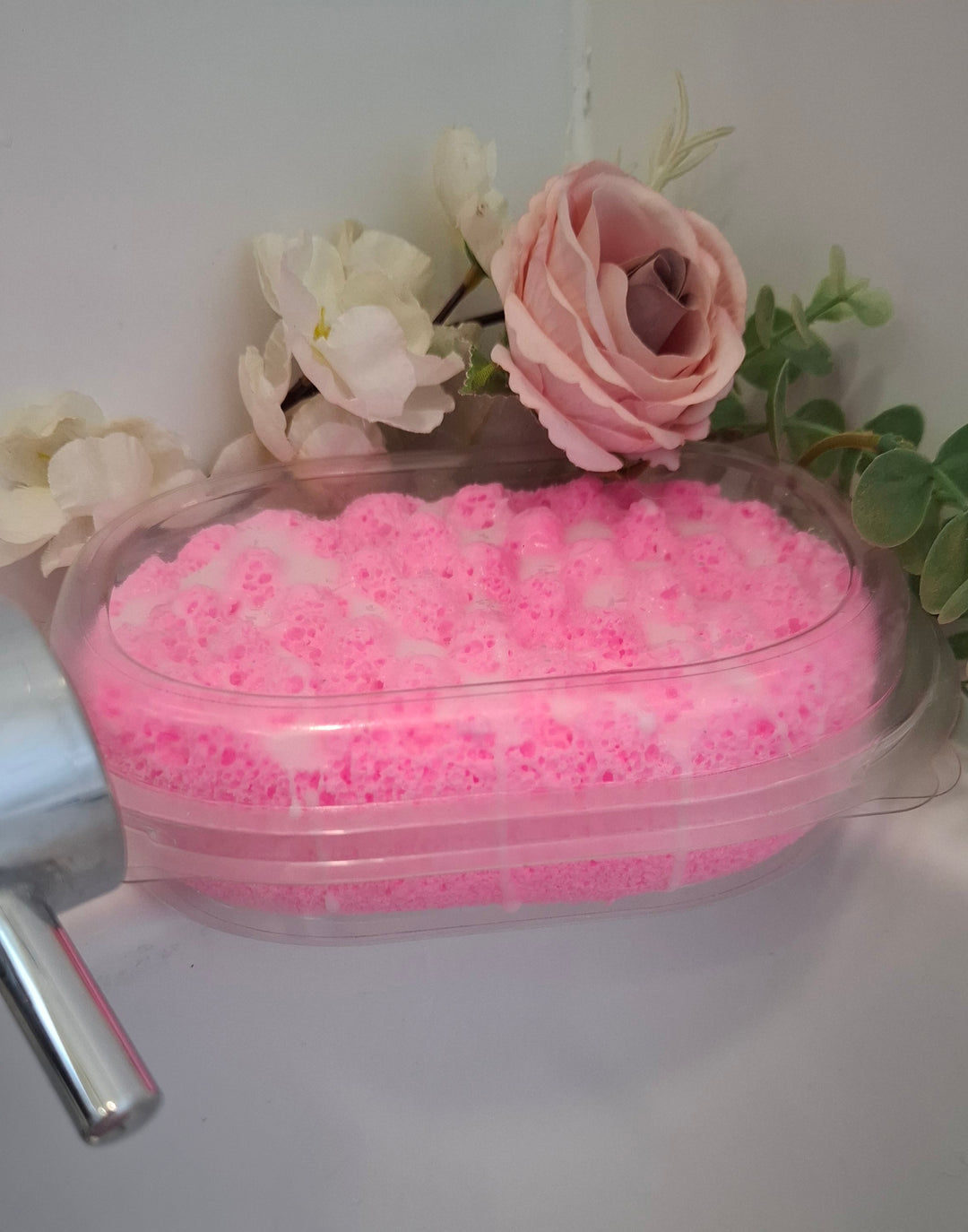 pink cloud fragrance soap sponge by BubbleShop with soft pastel colours in clam shell